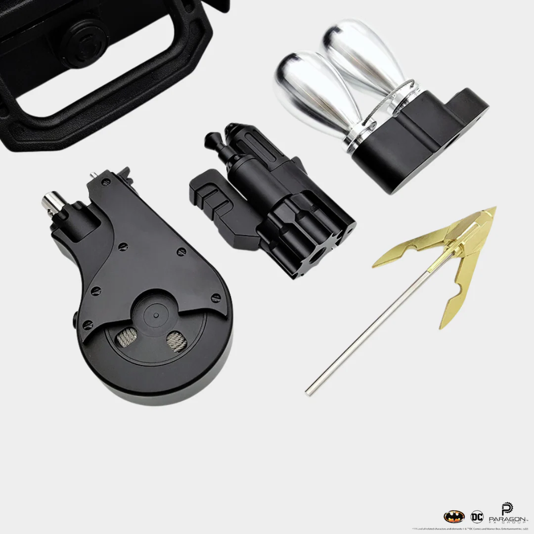 1989 BATMAN: MODULAR UTILITY GRAPNEL - Image 2