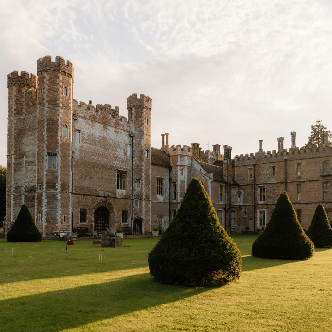 A Week at Middleton Castle